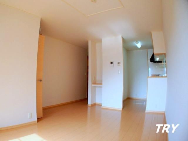 �y���ԁE���r���O�z�@