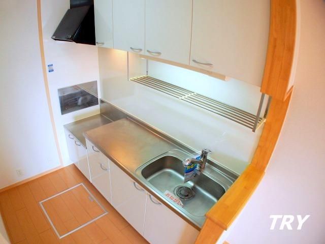 �y�L�b�`���z�@