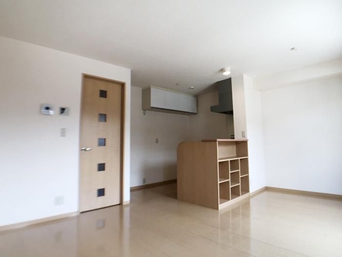 �y���ԁE���r���O�z�@