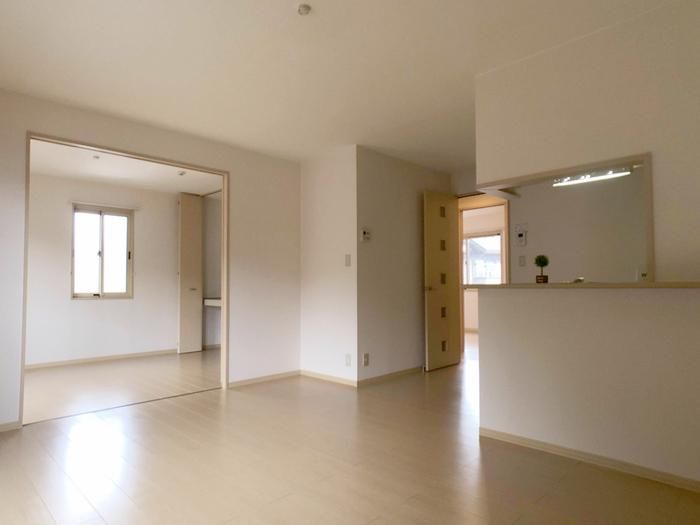 �y���ԁE���r���O�z�@