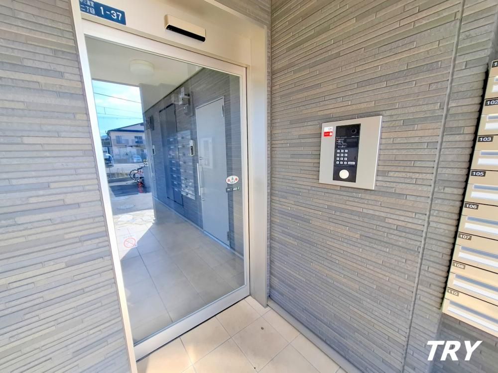 �y�G���g�����X�z�@