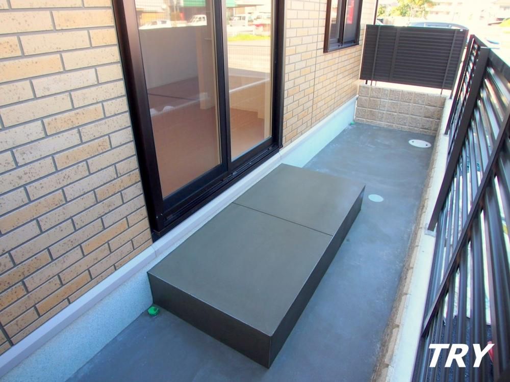 �y��z�@�e���X