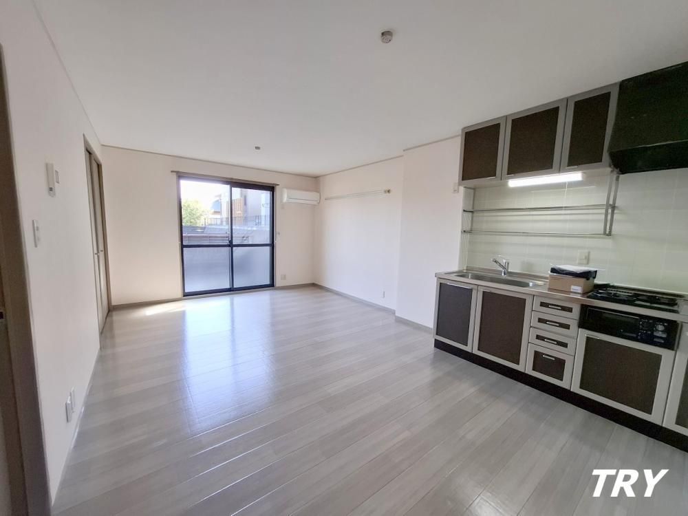 �y���ԁE���r���O�z�@