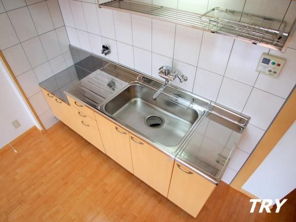 �y�L�b�`���z�@