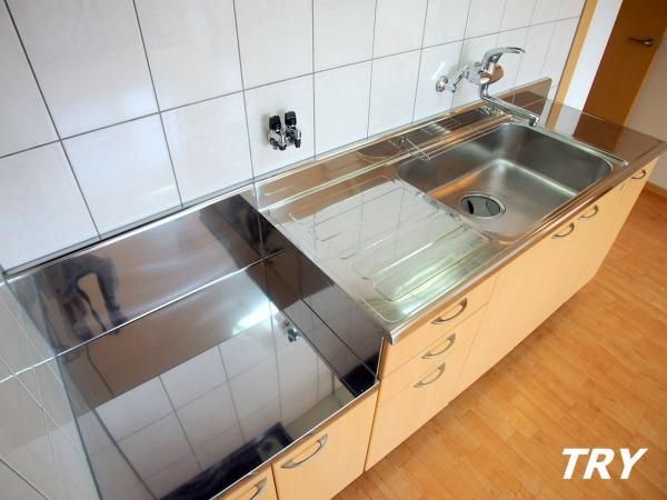 �y�L�b�`���z�@