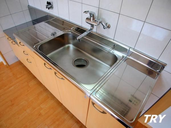 �y�L�b�`���z�@