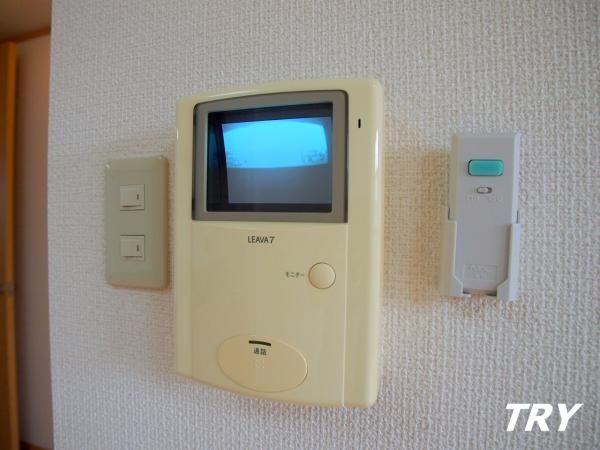 �y���̑��ݔ��z�@