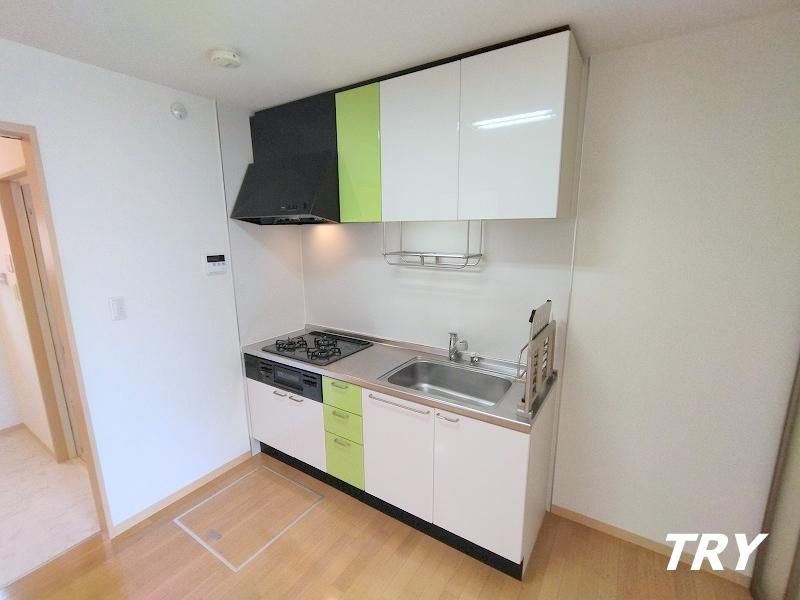 �y�L�b�`���z�@