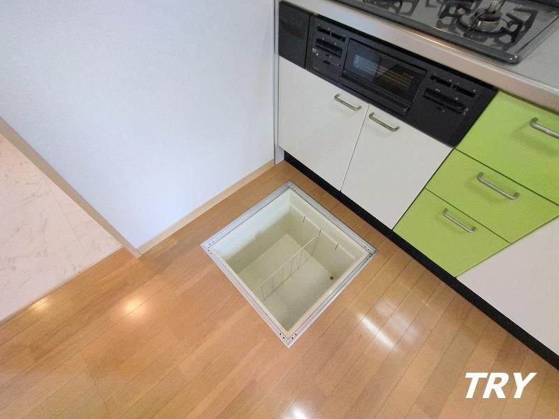 �y���[�z�@