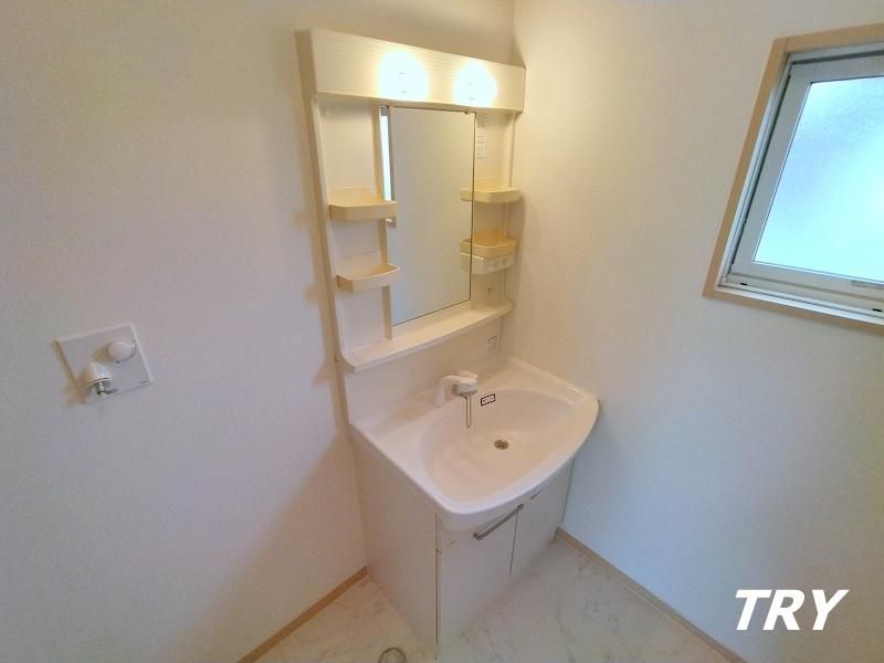 �y���ʏ��z�@