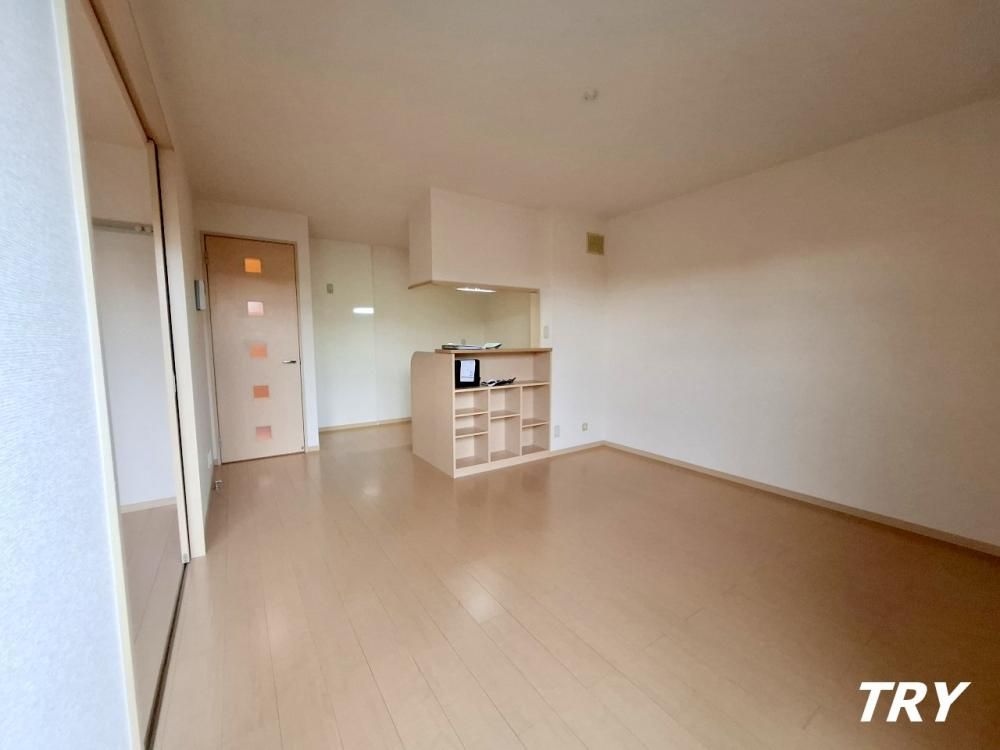 �y�����E���r���O�z�@