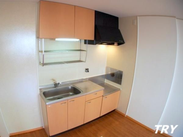 �y�L�b�`���z�@