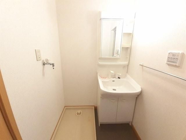 �y���ʏ��z�@