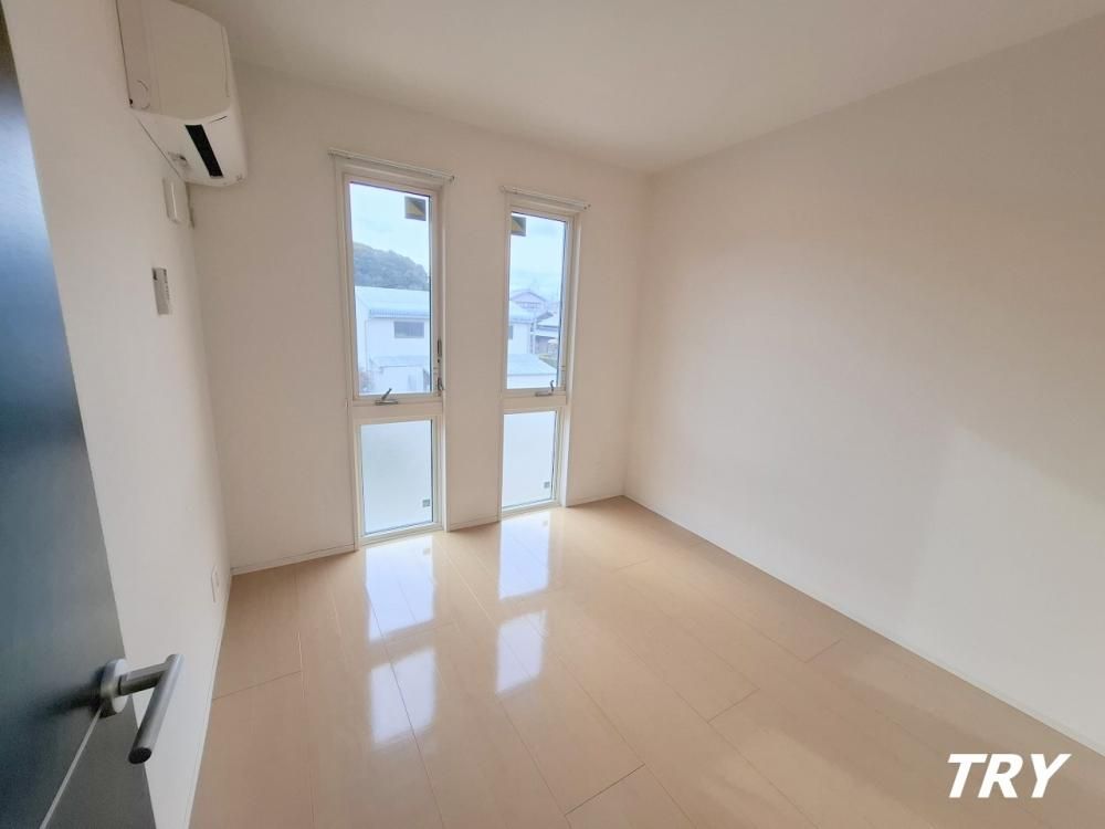 �y�Q���z�@