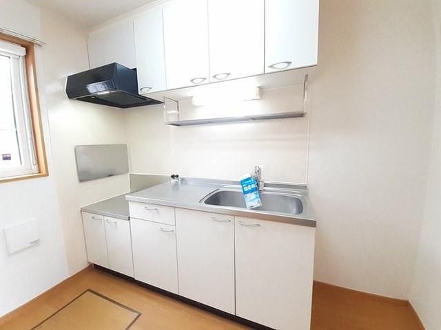 �y�L�b�`���z�@