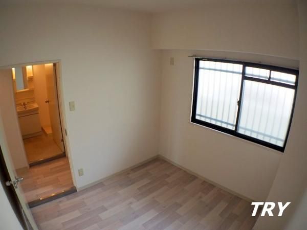 �y�Q���z�@