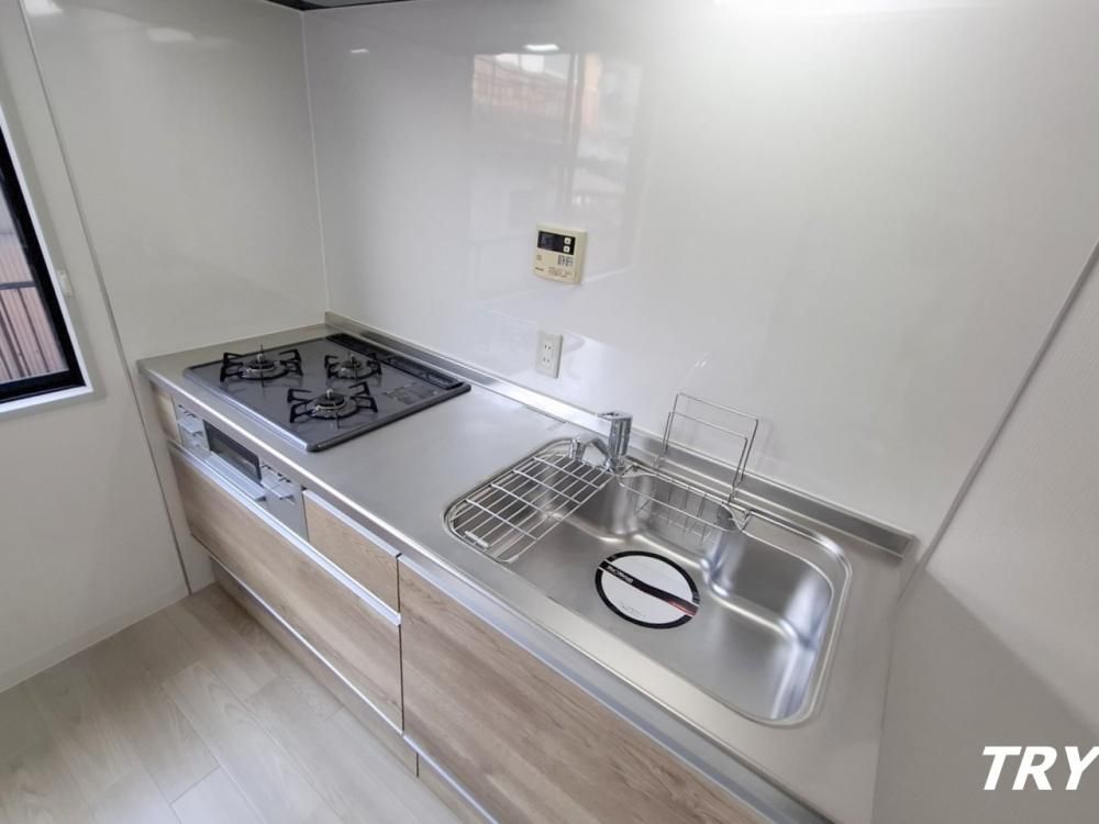 �y�L�b�`���z�@