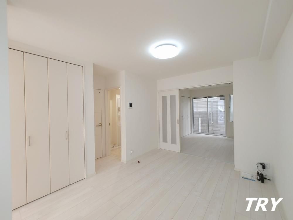 �y���ԁE���r���O�z�@