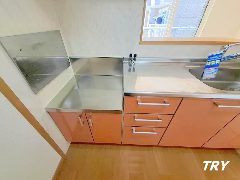 �y�L�b�`���z�@