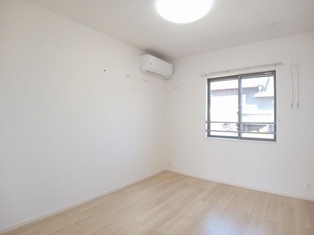 �y���̑������E�X�y�[�X�z�@