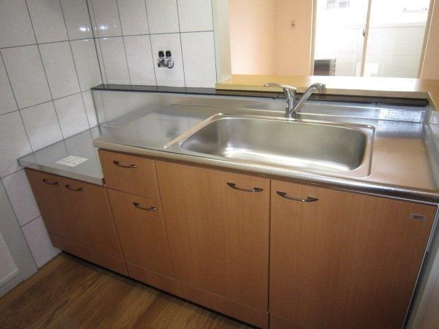 �y�L�b�`���z�@