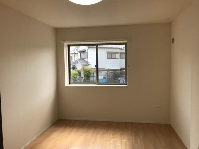 �y���̑������E�X�y�[�X�z�@