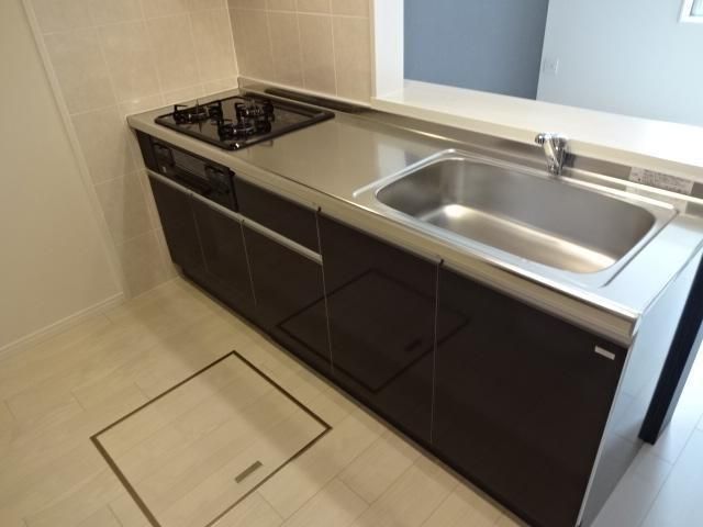 �y�L�b�`���z�@