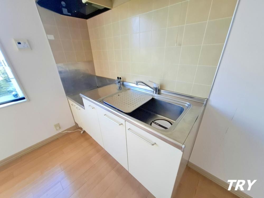 �y�L�b�`���z�@