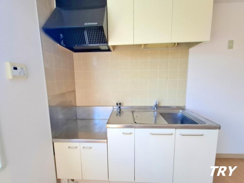 �y�L�b�`���z�@