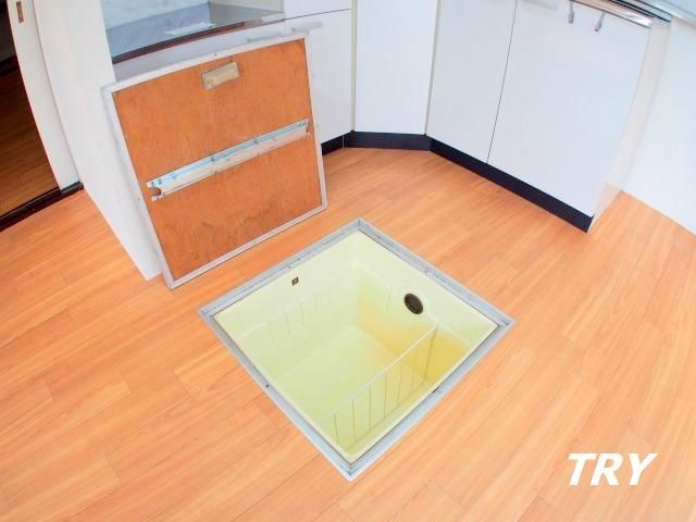 �y���[�z�@