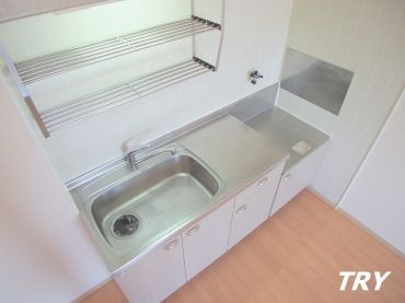 �y�L�b�`���z�@