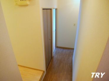�L��