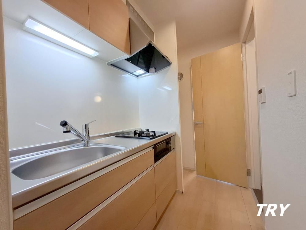 �y���ԁE���r���O�z�@