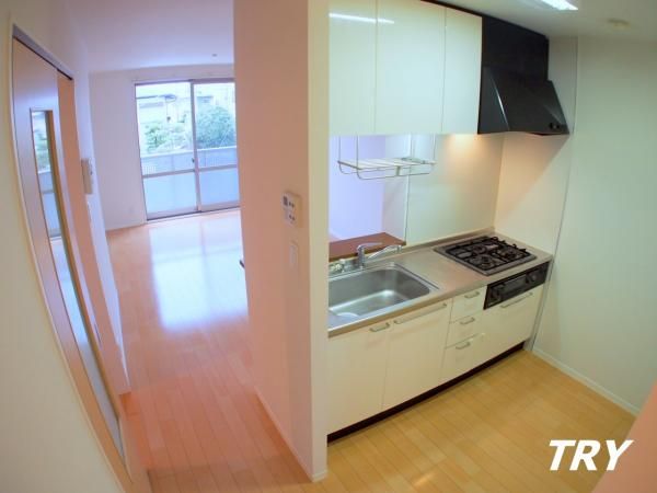 �y�����E���r���O�z�@