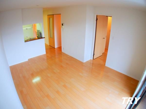 �y�����E���r���O�z�@