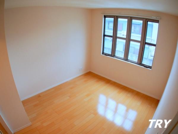 �y�Q���z�@