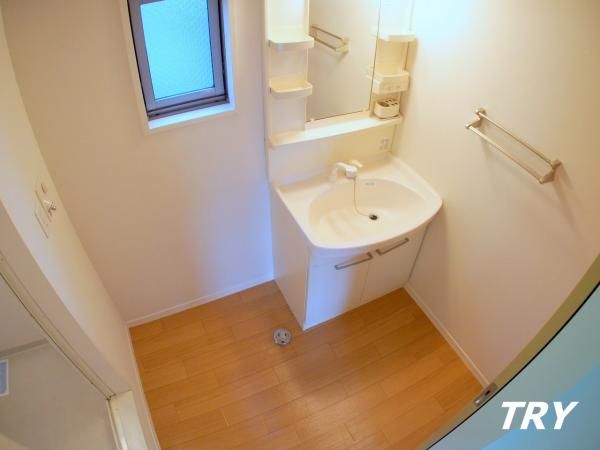 �y���ʏ��z�@