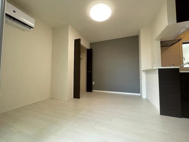 �y���ԁE���r���O�z�@