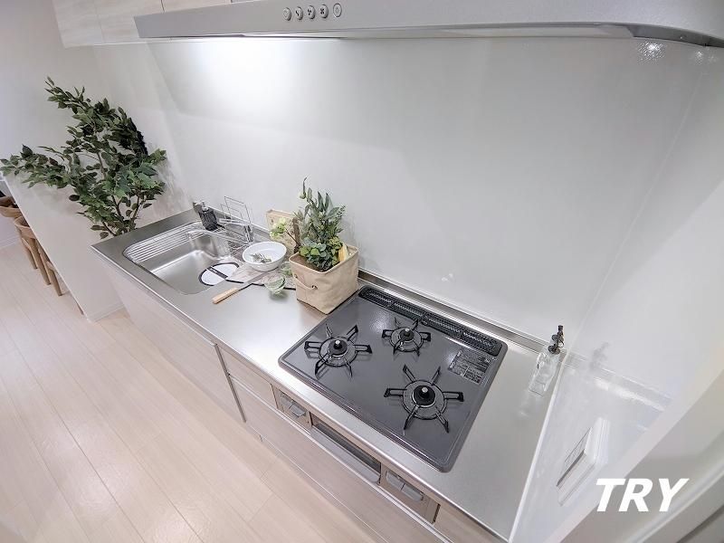 �y�L�b�`���z�@