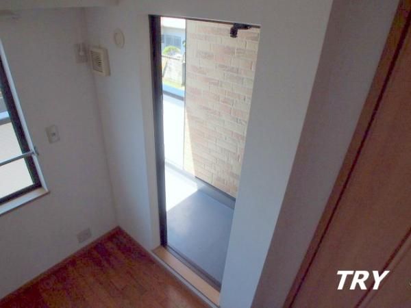 �y�o���R�j�[�z�@2�K�o����