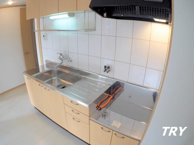 �y�L�b�`���z�@