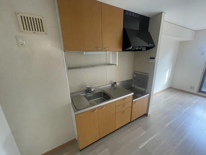 �y�L�b�`���z�@