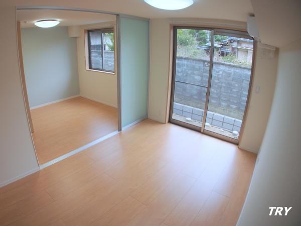�y�����E���r���O�z�@�k�c�j�@11.9��(^^��