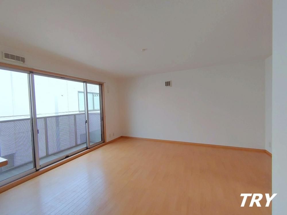 �y�����E���r���O�z�@