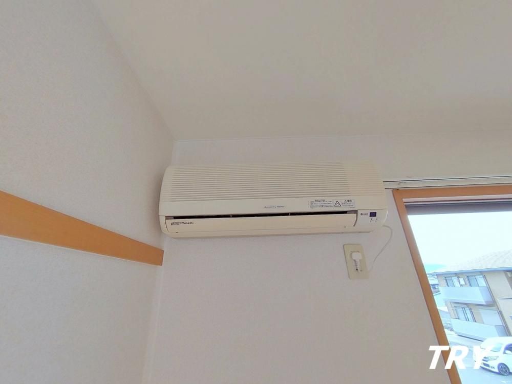 �y���̑��ݔ��z�@