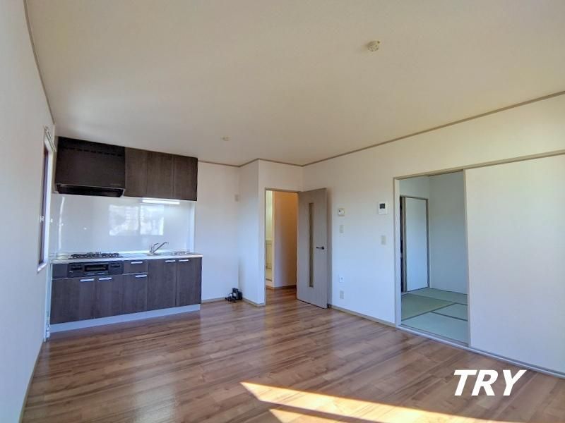 �y���ԁE���r���O�z�@