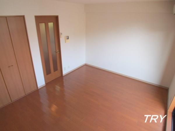 �y�Q���z�@