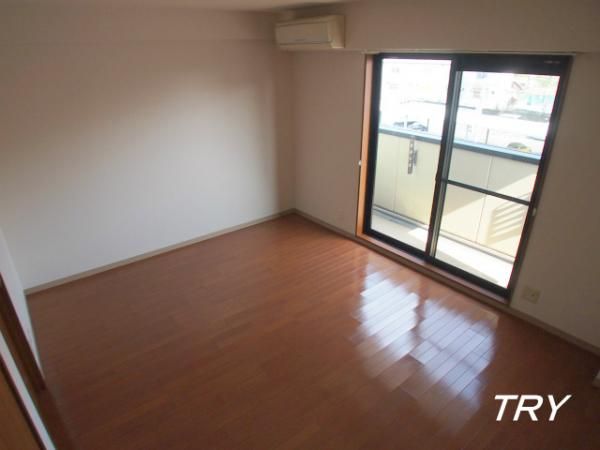 �y�Q���z�@