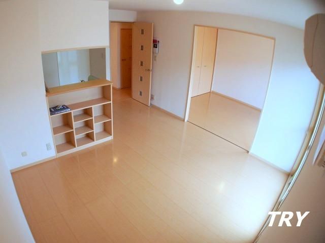 �y�����E���r���O�z�@