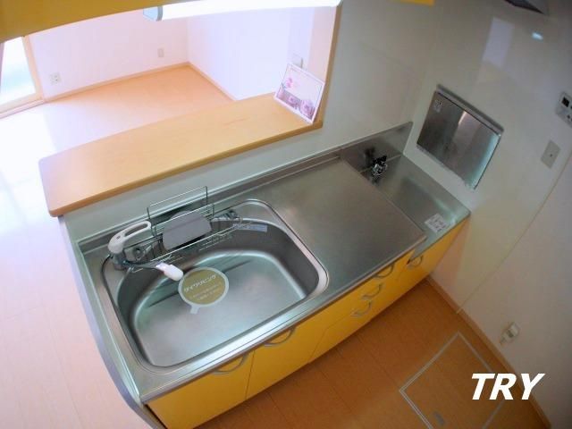 �y�L�b�`���z�@